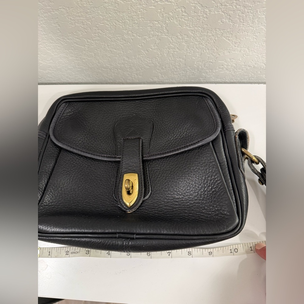 Vintage Dooney and Burke leather crossbody - Picture 8 of 9